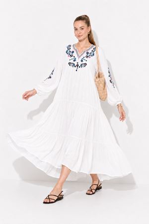 Kadın beyaz çiçek nakışlı V yaka oversize tam boy elbise ALA020